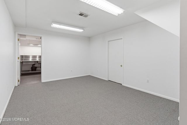 8 Roebling Court, Leonardo, NJ 07737