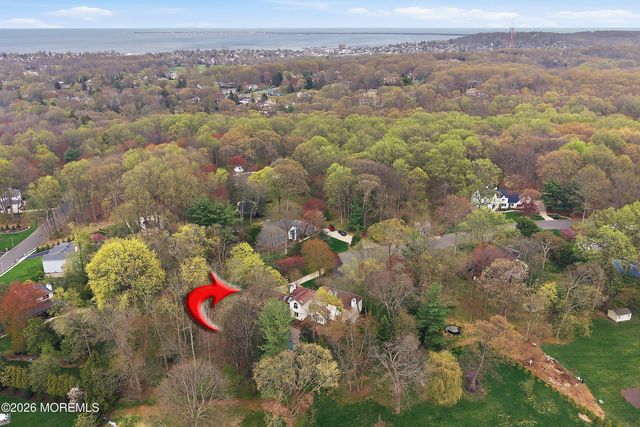 8 Roebling Court, Leonardo, NJ 07737