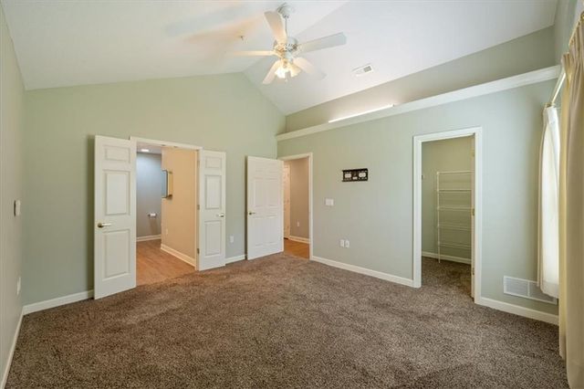 7213 MEADOW VIEW Street, Shawnee, KS 66227