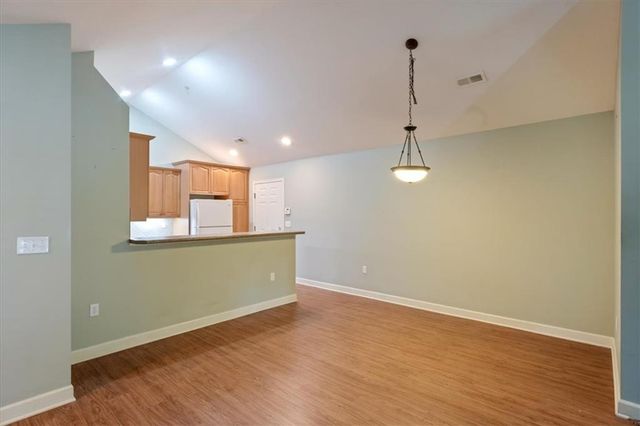 7213 MEADOW VIEW Street, Shawnee, KS 66227