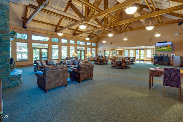 1056 Niagara Falls Drive, Redmond, OR 97756