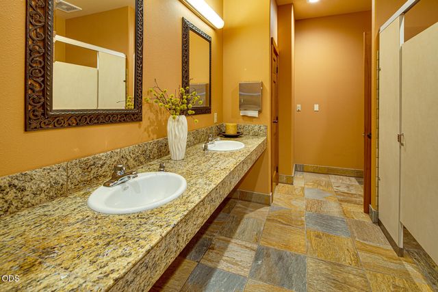 1056 Niagara Falls Drive, Redmond, OR 97756