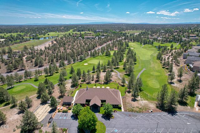 1056 Niagara Falls Drive, Redmond, OR 97756