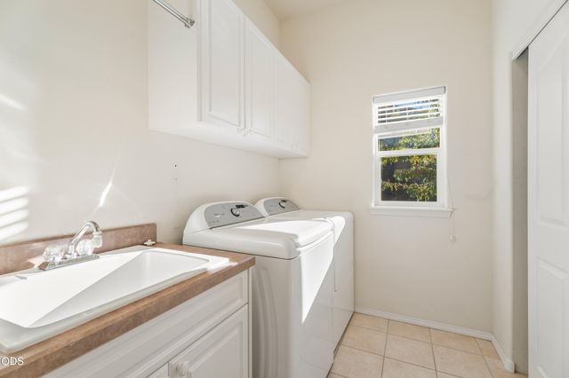 1056 Niagara Falls Drive, Redmond, OR 97756