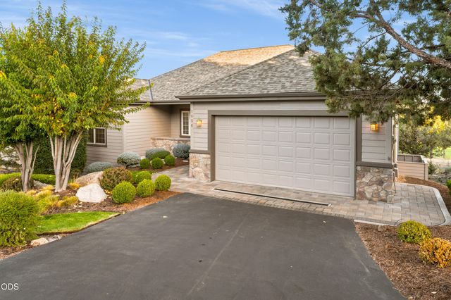 1056 Niagara Falls Drive, Redmond, OR 97756