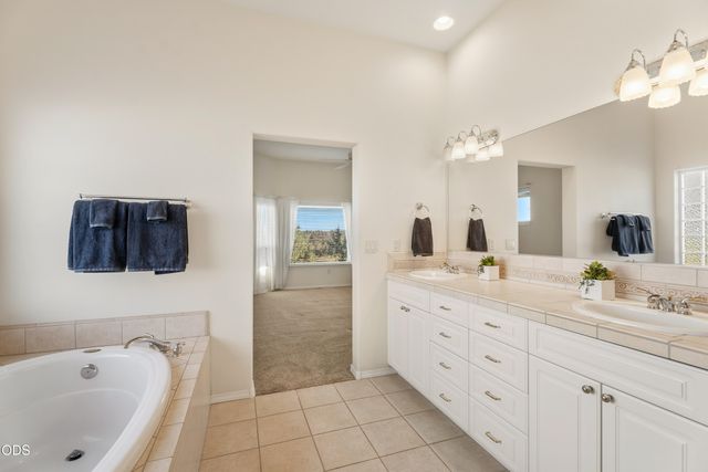1056 Niagara Falls Drive, Redmond, OR 97756