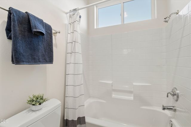 1056 Niagara Falls Drive, Redmond, OR 97756