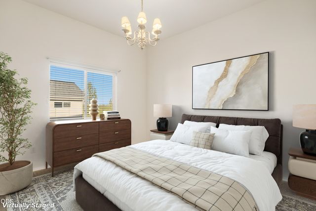 1056 Niagara Falls Drive, Redmond, OR 97756