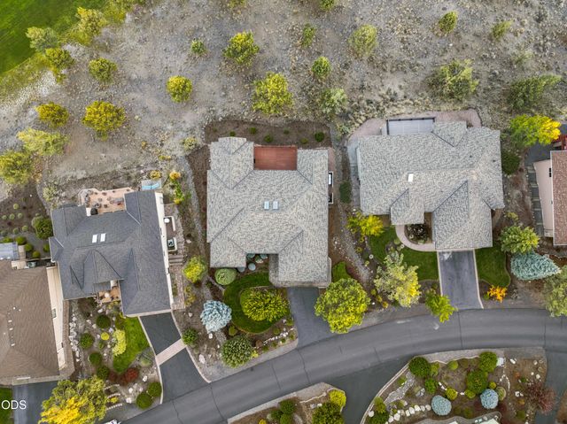 1056 Niagara Falls Drive, Redmond, OR 97756