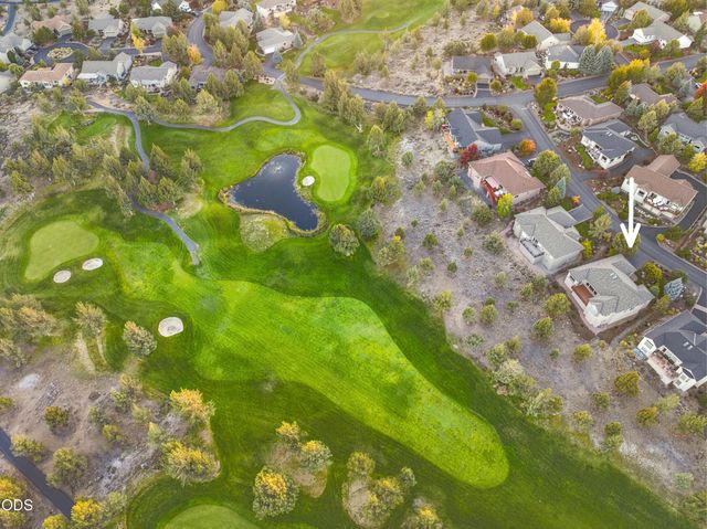 1056 Niagara Falls Drive, Redmond, OR 97756