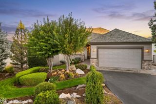 1056 Niagara Falls Drive, Redmond, OR 97756