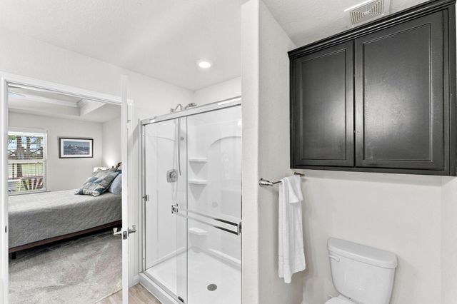 201 Flaxen Chestnut, The Woodlands, TX 77382