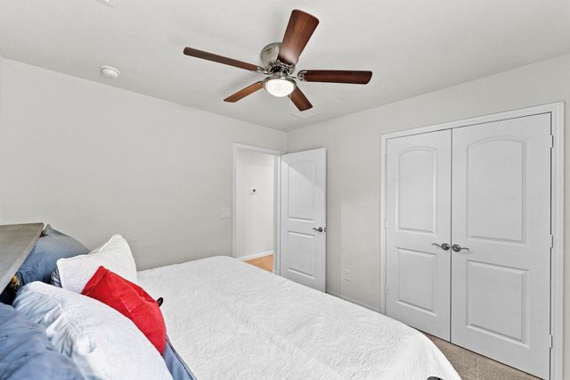 201 Flaxen Chestnut, The Woodlands, TX 77382