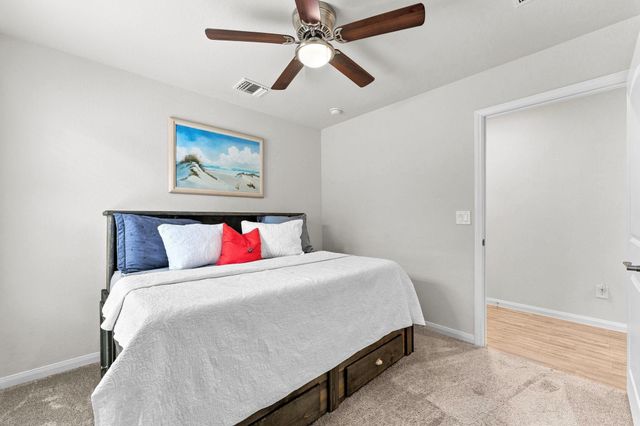 201 Flaxen Chestnut, The Woodlands, TX 77382