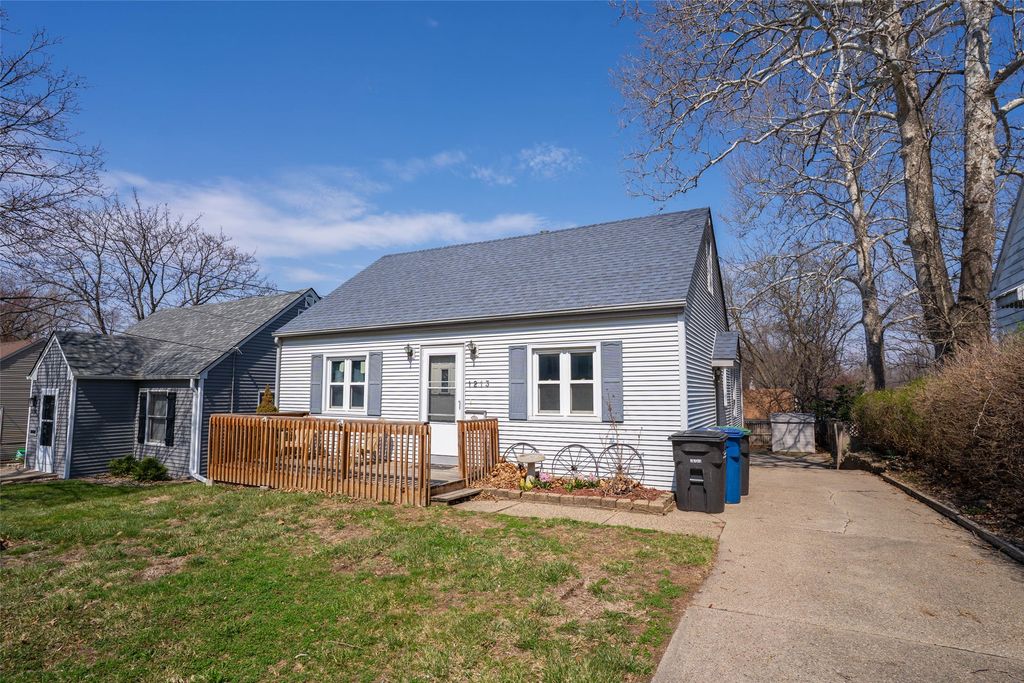 1213 Broad Street, Des Moines, IA 50315