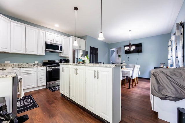 421 De Kalb Street, Sandwich, IL 60548