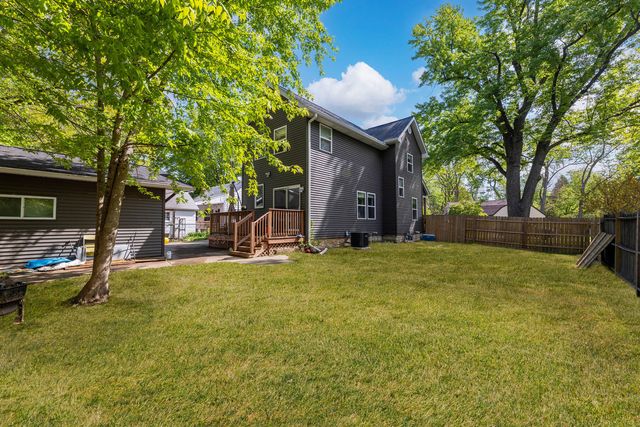 421 De Kalb Street, Sandwich, IL 60548