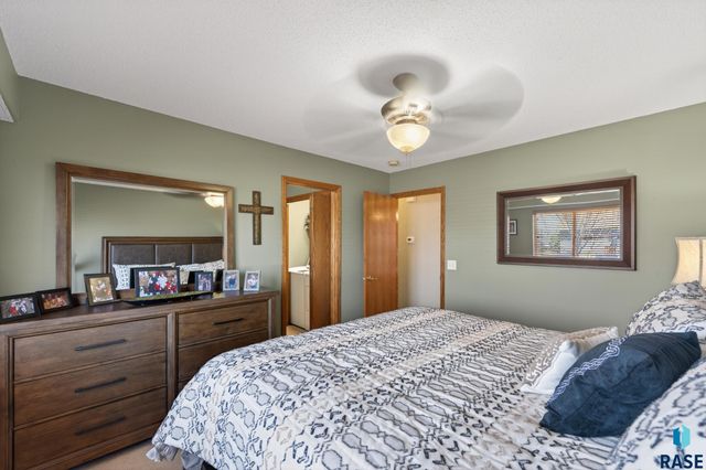 4840 S Samantha Dr Drive, Sioux Falls, SD 57106