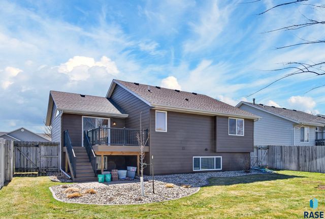 4840 S Samantha Dr Drive, Sioux Falls, SD 57106