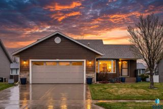 4840 S Samantha Dr Drive, Sioux Falls, SD 57106