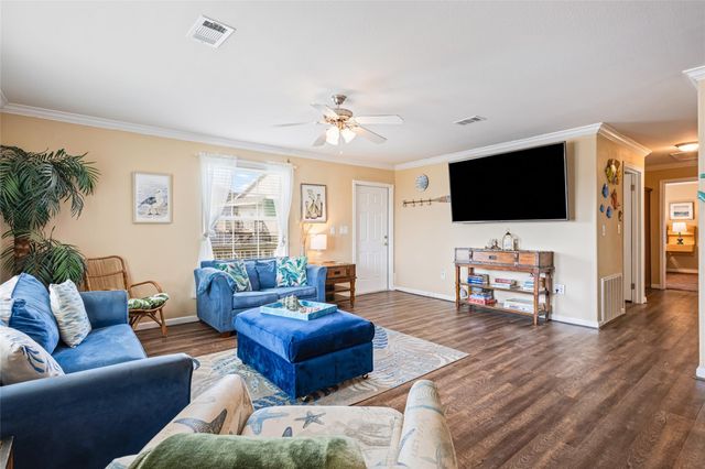 975 S Redfish, Crystal Beach, TX 77650