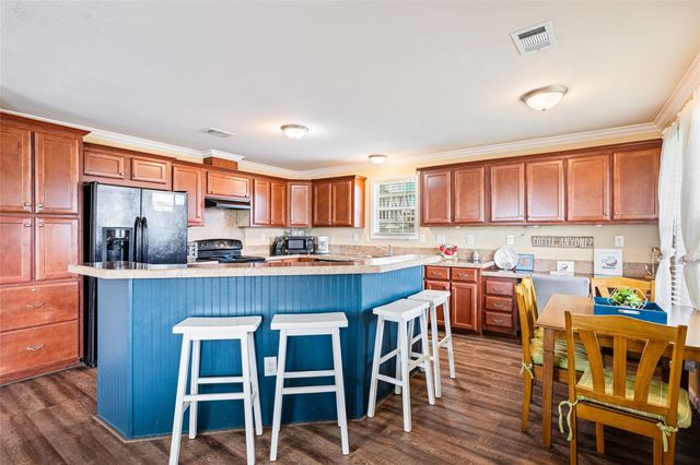 975 S Redfish, Crystal Beach, TX 77650