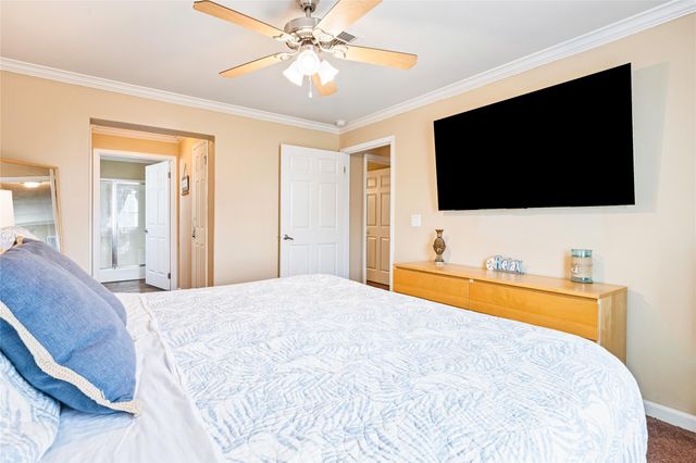 975 S Redfish, Crystal Beach, TX 77650