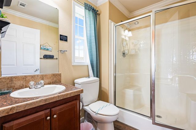 975 S Redfish, Crystal Beach, TX 77650