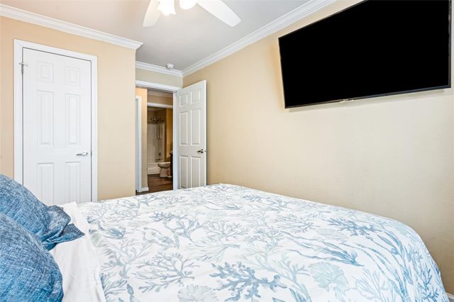 975 S Redfish, Crystal Beach, TX 77650