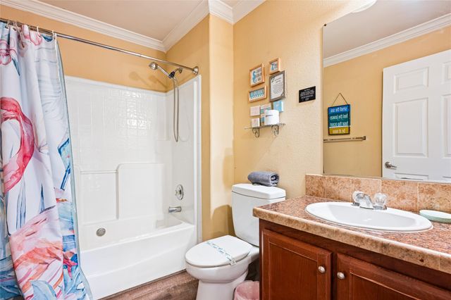 975 S Redfish, Crystal Beach, TX 77650