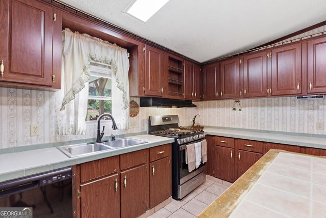 372 Shenandoah Drive, Dahlonega, GA 30533