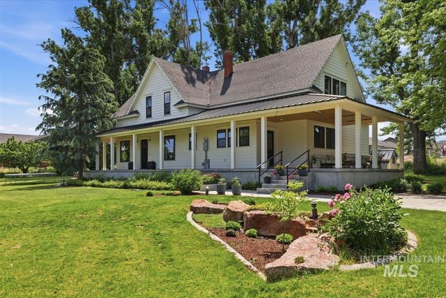 1811 W Greenhurst Rd, Nampa, ID 83686