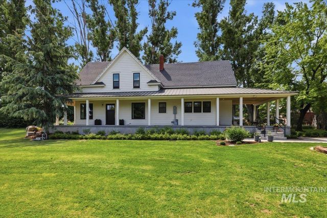 1811 W Greenhurst Rd, Nampa, ID 83686