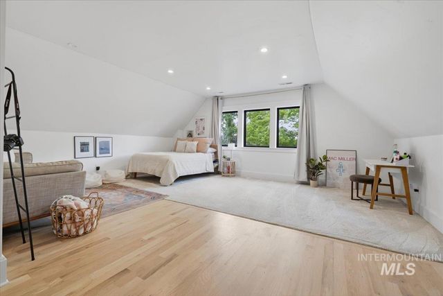 1811 W Greenhurst Rd, Nampa, ID 83686