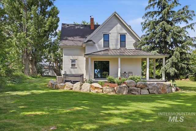 1811 W Greenhurst Rd, Nampa, ID 83686
