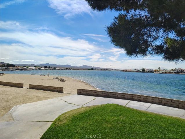 27160 Vista Rd 46, Helendale, CA 92342