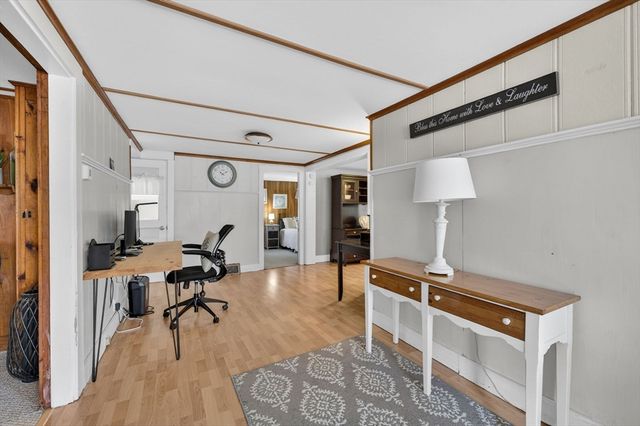 18 Wilson St, Dartmouth, MA 02748