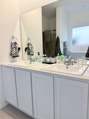 1220 Acorn Oak DR, Georgetown, TX 78628