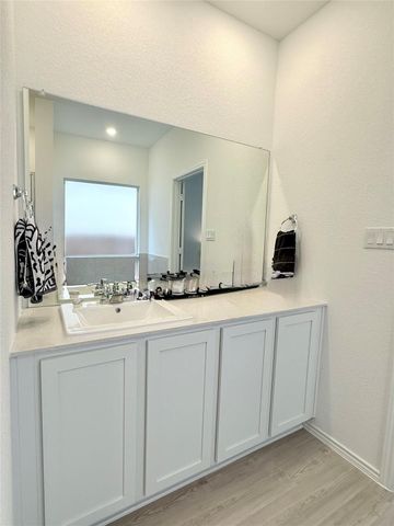 1220 Acorn Oak DR, Georgetown, TX 78628