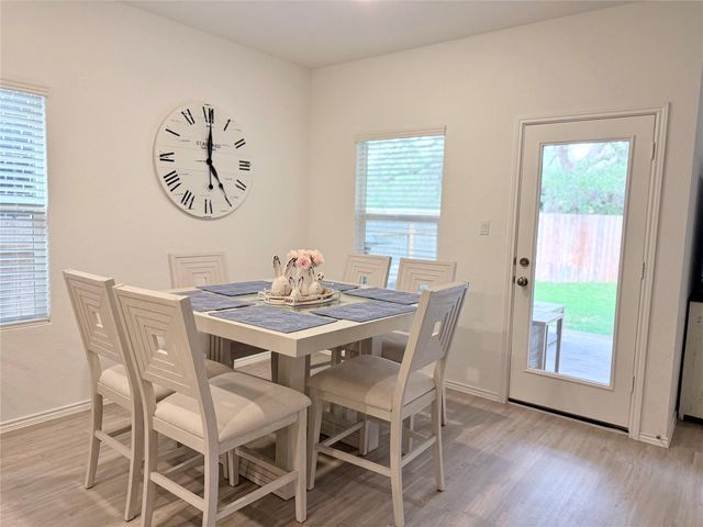 1220 Acorn Oak DR, Georgetown, TX 78628