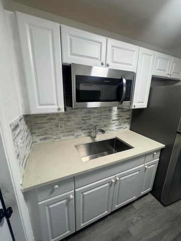 341 Silver Beach Road 343, Riviera Beach, FL 33403