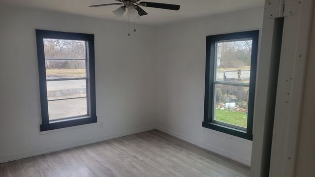 309 W Hull Street, Denison, TX 75020