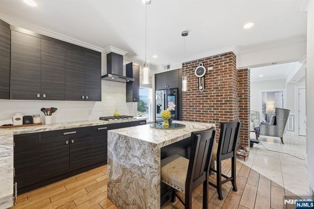 334 1st Avenue, Elizabeth, NJ 07206