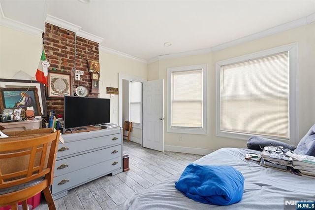 334 1st Avenue, Elizabeth, NJ 07206