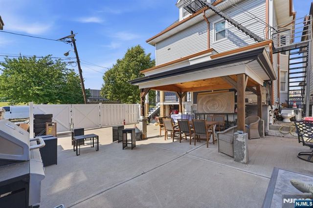 334 1st Avenue, Elizabeth, NJ 07206