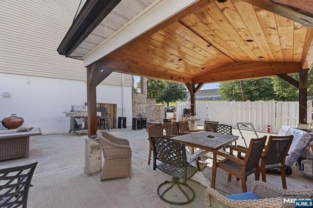 334 1st Avenue, Elizabeth, NJ 07206