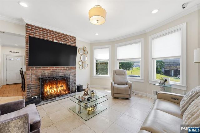 334 1st Avenue, Elizabeth, NJ 07206