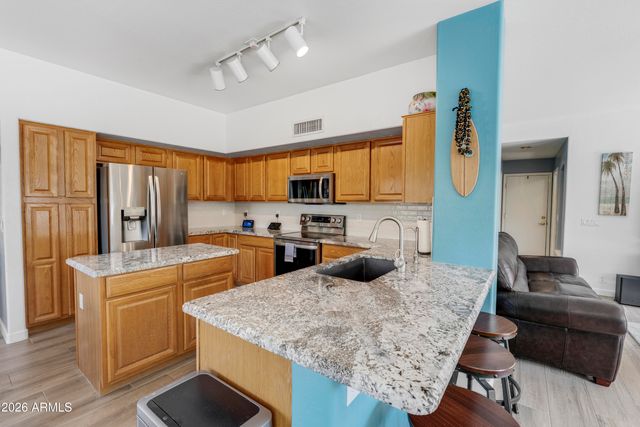 1241 E CAPTAIN DREYFUS Avenue, Phoenix, AZ 85022