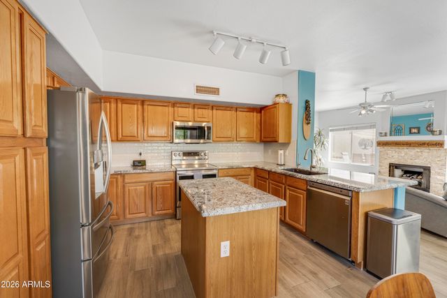 1241 E CAPTAIN DREYFUS Avenue, Phoenix, AZ 85022