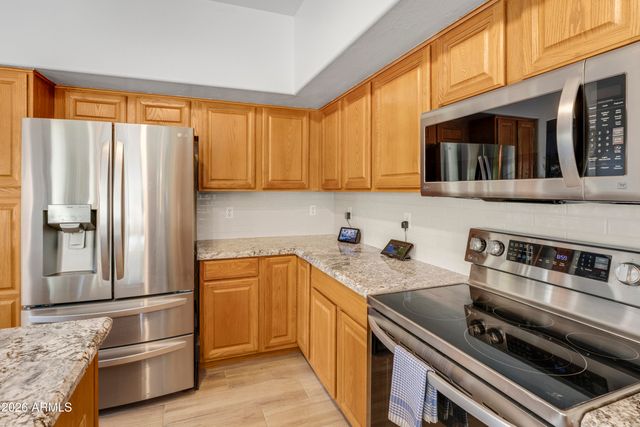 1241 E CAPTAIN DREYFUS Avenue, Phoenix, AZ 85022
